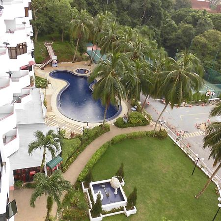 Batu Ferringhi Seaview Apartment Esterno foto